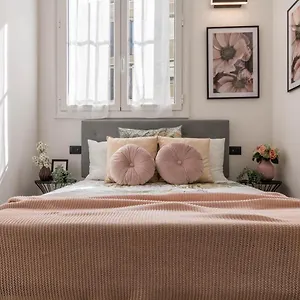 & Cozy In Via Disciplini Appartement