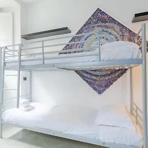 aurelia-apartment-near-the-metro.it-romehotels.com/